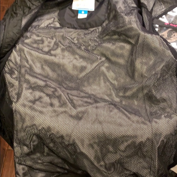 $100 Columbia Tested Tough In Pink II Rain Jacket - Picture 3 of 3